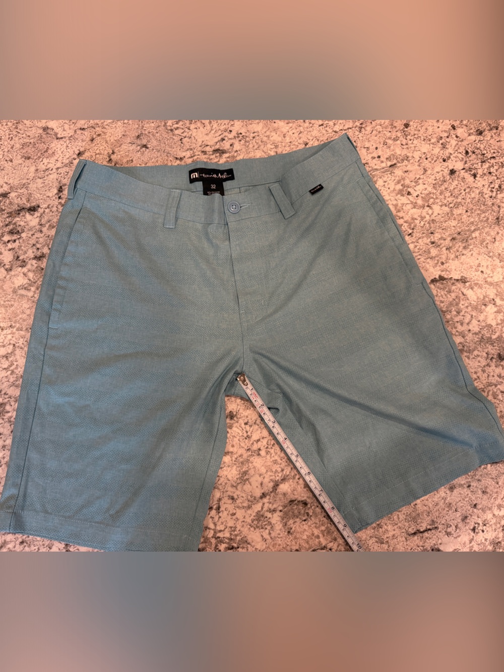 NWOT Travis Mathew Seafoam Green Flat Front Performance Shorts